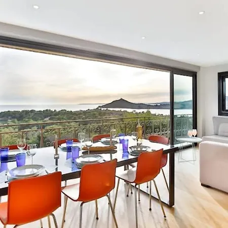 别墅 195m² Vue Parking *
